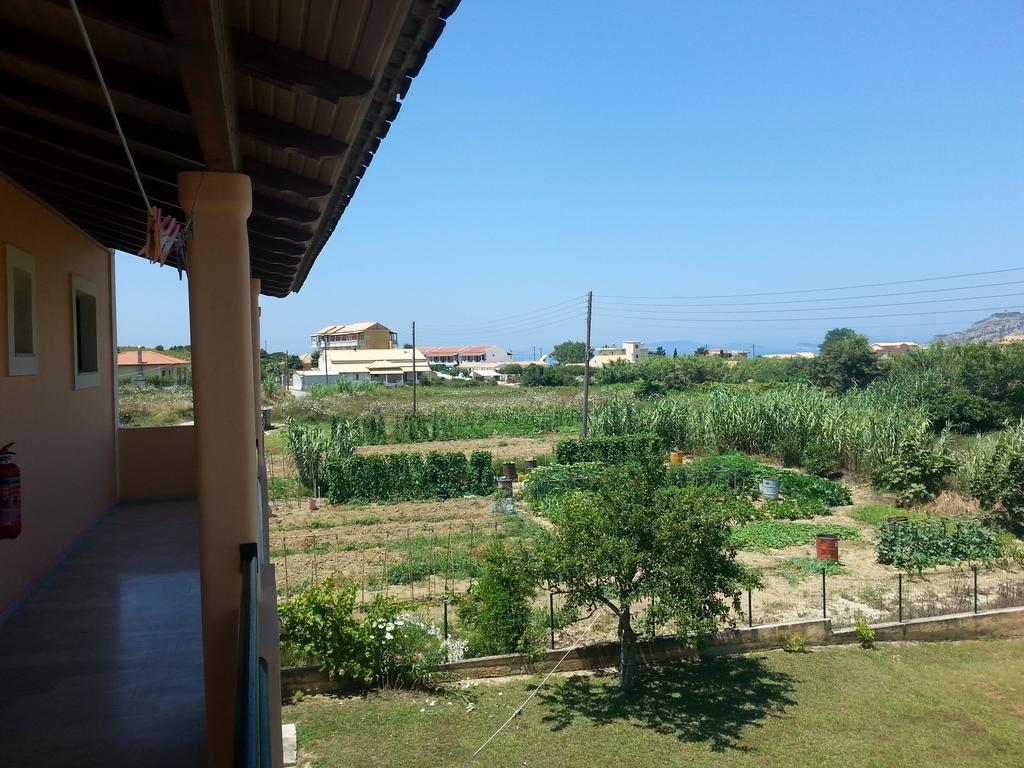 Feakes Apartments Arillas  Zewnętrze zdjęcie