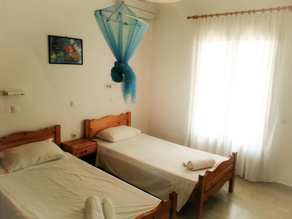 Feakes Apartments Arillas  Zewnętrze zdjęcie