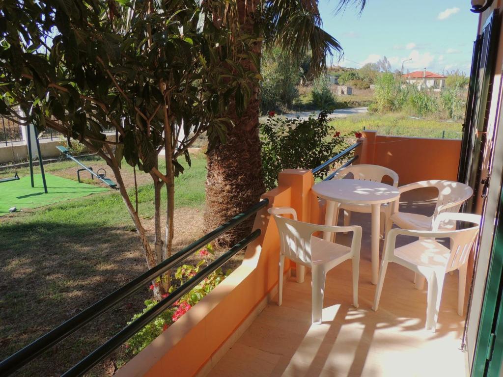 Feakes Apartments Arillas  Zewnętrze zdjęcie